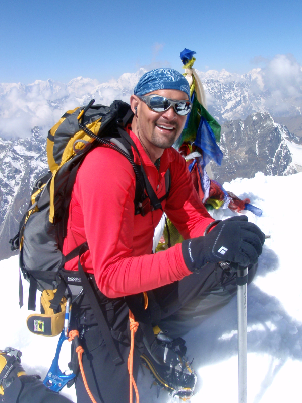 Lobuche summit